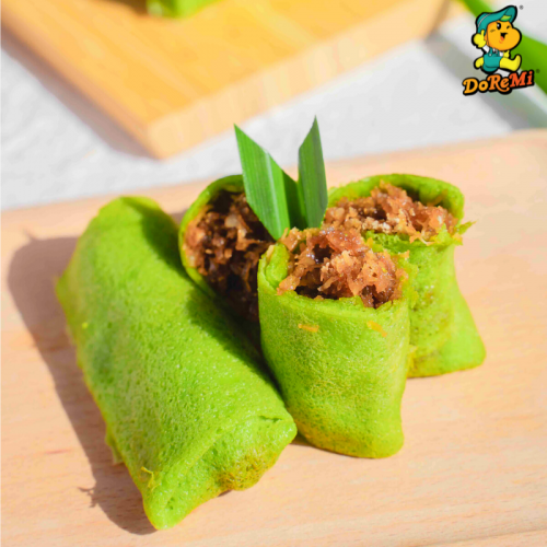 V-Nion Pandan Crepe With Coconut Cake/Kuih Ketayap 